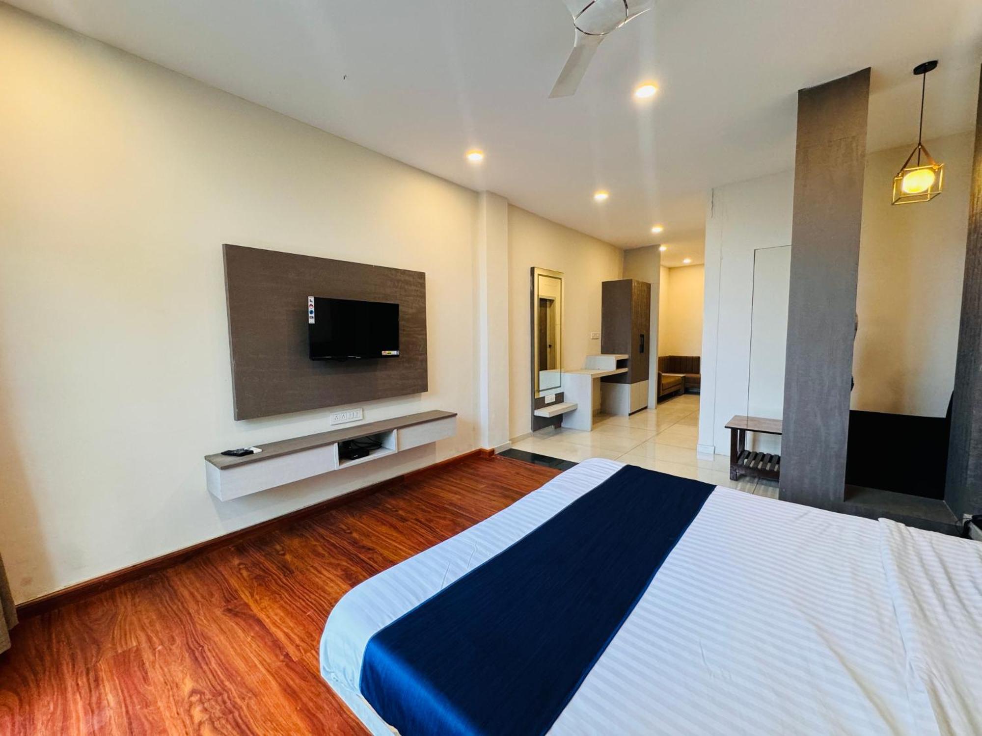 Hotel Suryodaya Udždžain Pokoj fotografie